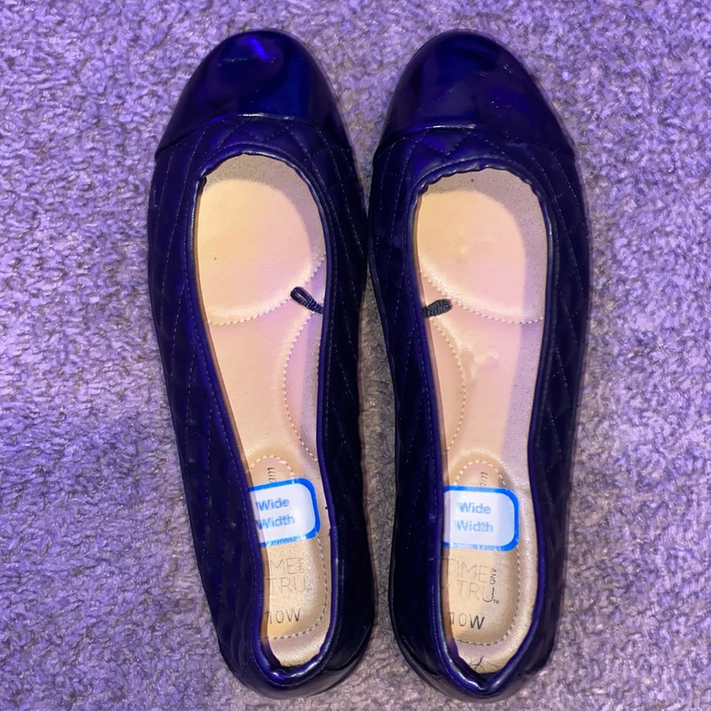 Black Women’s Flats